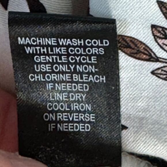 Torrid Floral Print Tab Sleeve Challis Dress Sz 4/4X - Picture 6 of 7